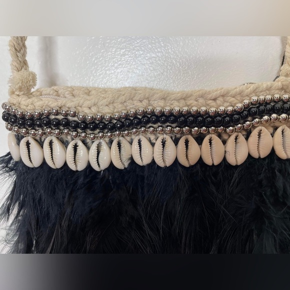 Hand Made Macrame Feather Pouch - Black - Picture 2 of 8